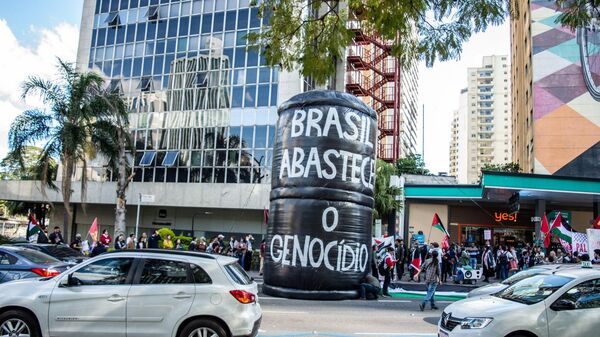 Manifestação em São Paulo cobra que o governo brasileiro rompa relações diplomáticas e econômicas com Israel, em 9 de agosto de 2025 - Sputnik Brasil