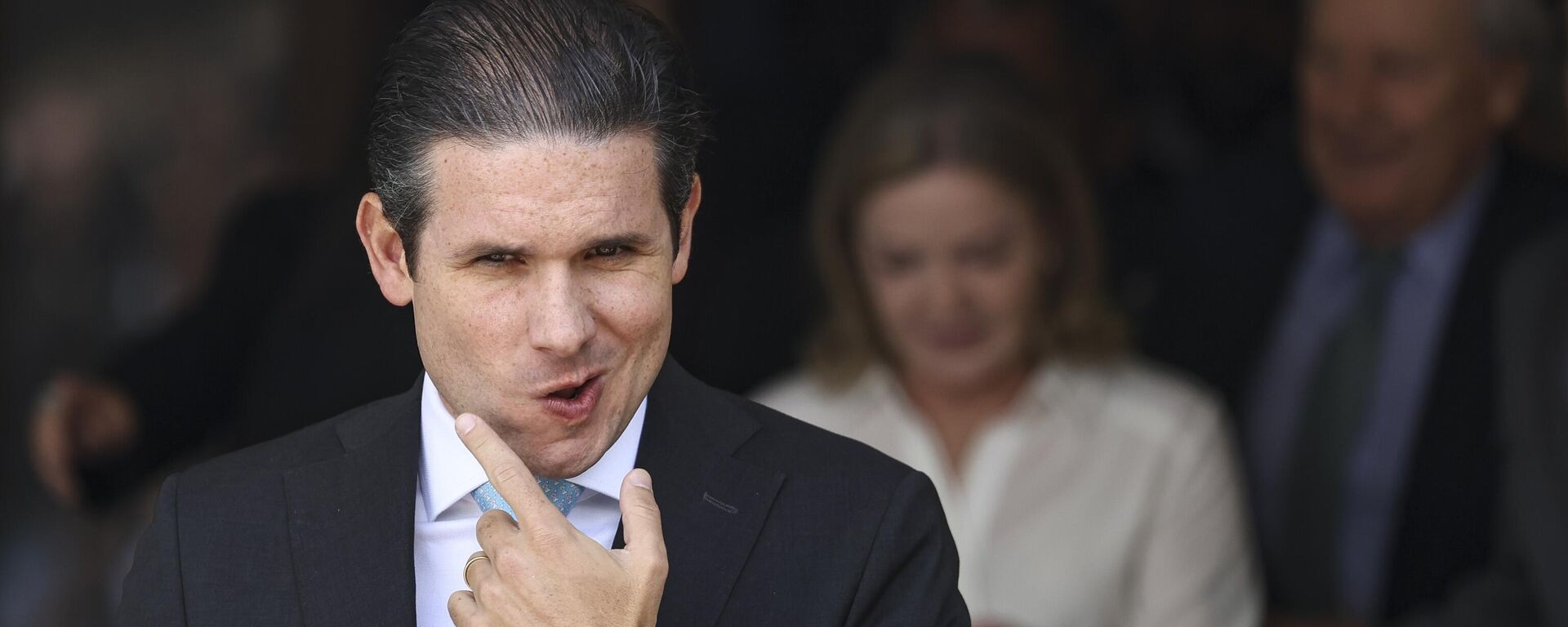 O presidente da Câmara dos Deputados, Hugo Motta (Republicanos-PB), durante pronunciamento após apresentação da nova versão da Proposta de Emenda à Constituição (PEC) da Segurança Pública, em Brasília (DF), em 8 de abril de 2025 - Sputnik Brasil, 1920, 14.08.2025