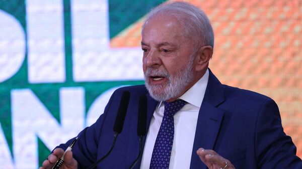 O presidente Luiz Inácio Lula da Silva durante assinatura da medida provisória (MP) do Plano Brasil Soberano, no Palácio do Planalto. Brasília (DF), 13 de agosto de 2025 - Sputnik Brasil