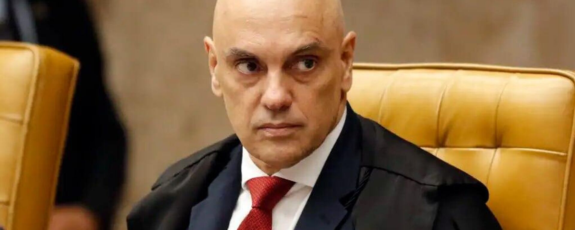 Moraes solicita a Zanin definição de data para julgamento de Bolsonaro por suposta trama golpista - Sputnik Brasil, 1920, 14.08.2025