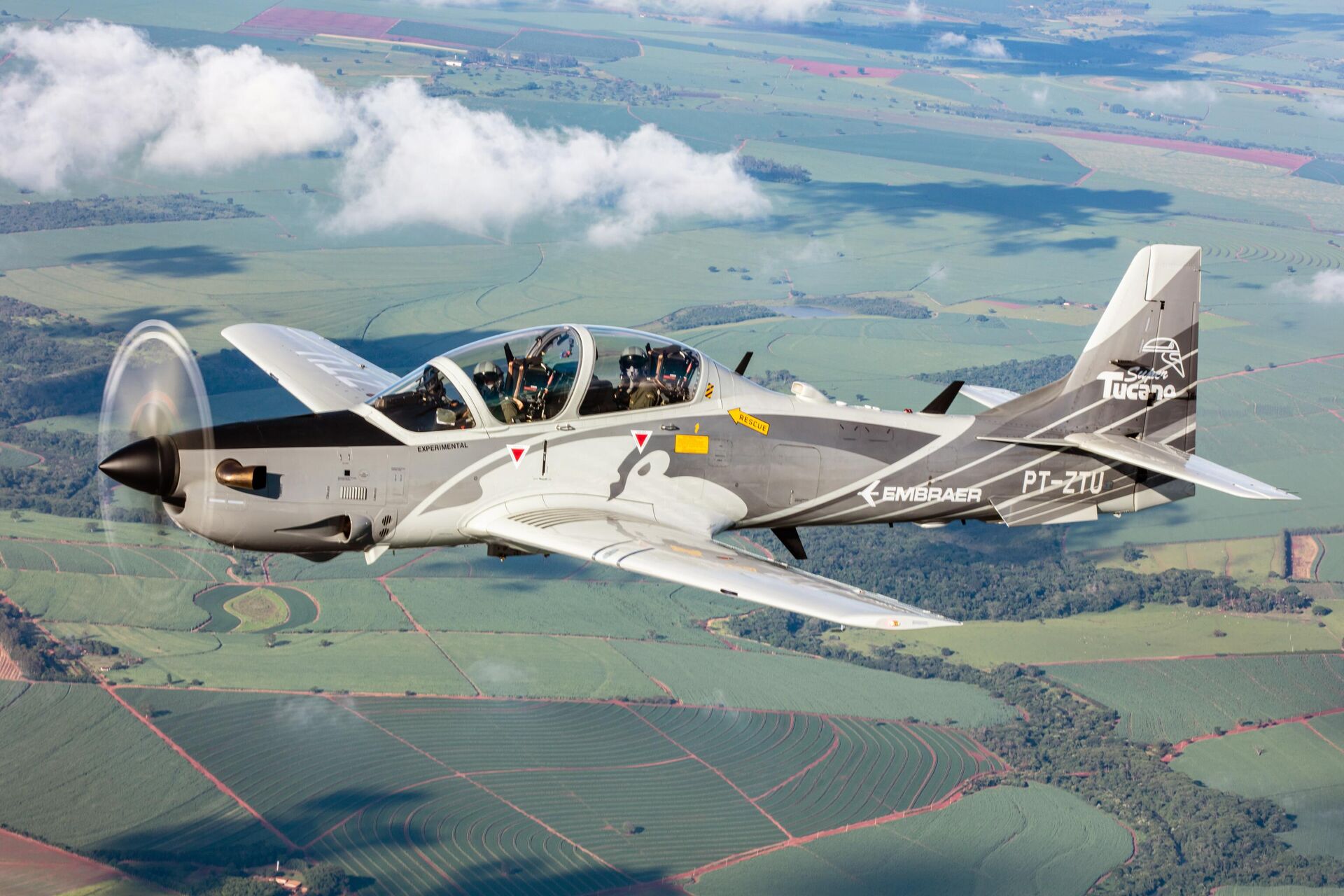 O avião do modelo A-29 Super Tucano O avião do modelo A-29 Super Tucano