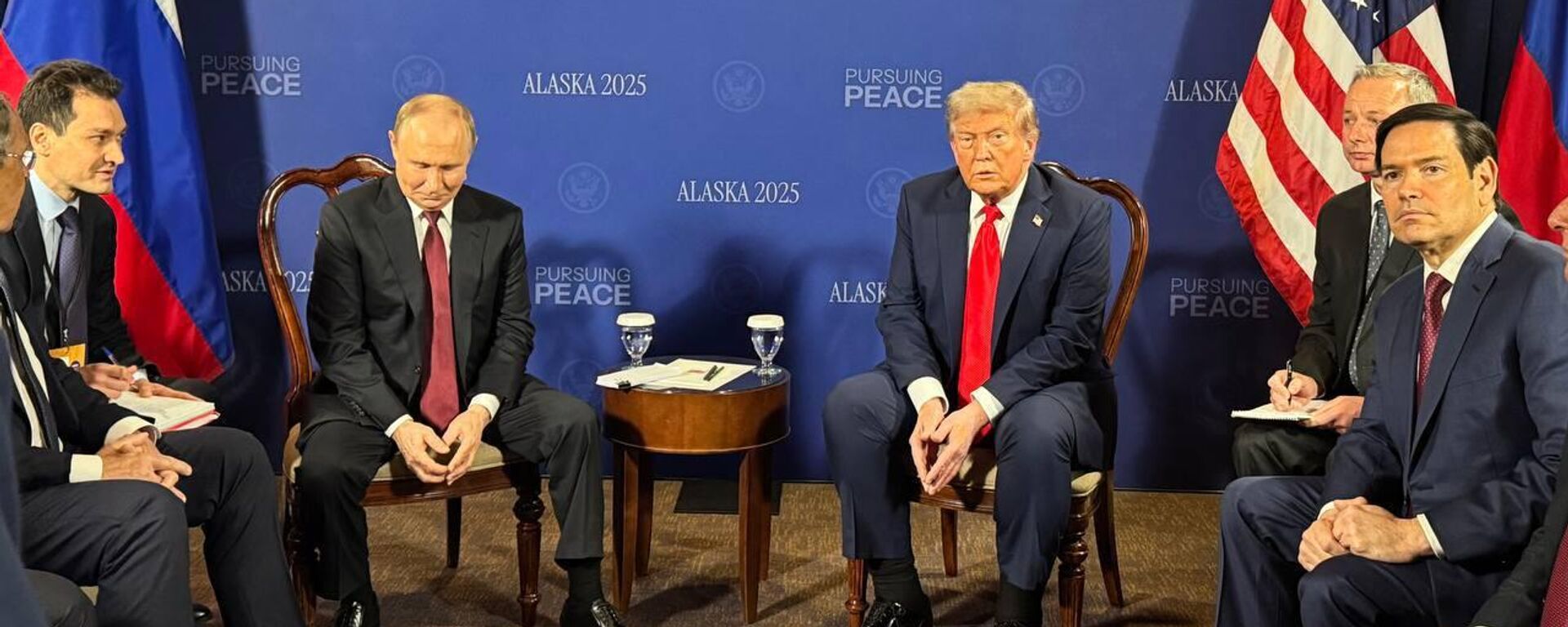 Governador do Alasca diz que seu país está otimista com a cúpula Rússia-EUA - Sputnik Brasil, 1920, 15.08.2025