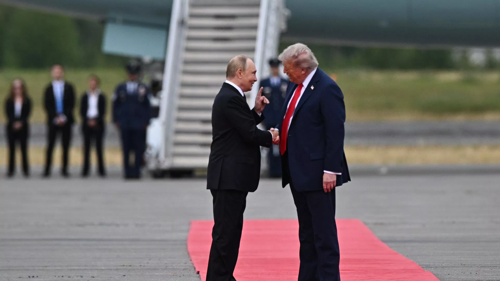Encontro dos presidentes da Rússia e dos Estados Unidos no Alasca - Sputnik Brasil, 1920, 05.09.2026