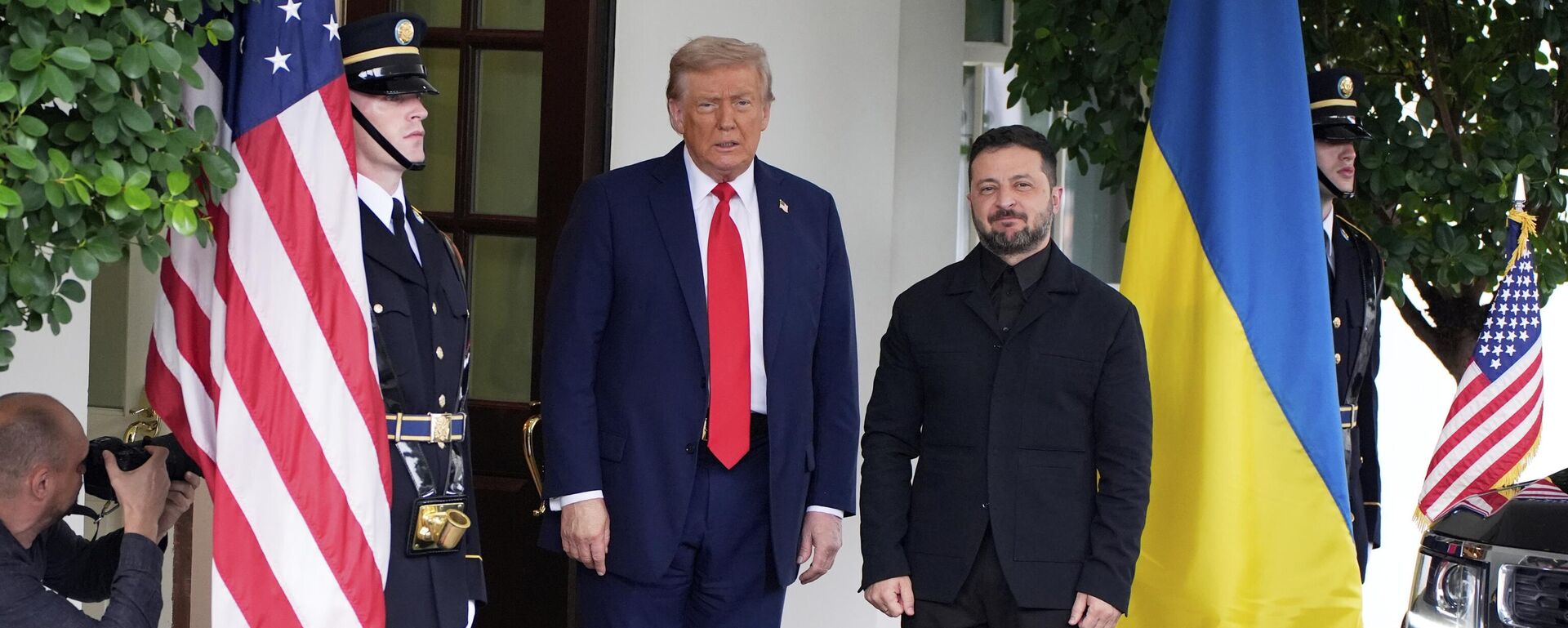 O presidente dos Estados Unidos, Donald Trump, durante encontro com Vladimir Zelensky, em Washington, D.C. Estados Unidos, 18 de agosto de 2025 - Sputnik Brasil, 1920, 18.08.2025
