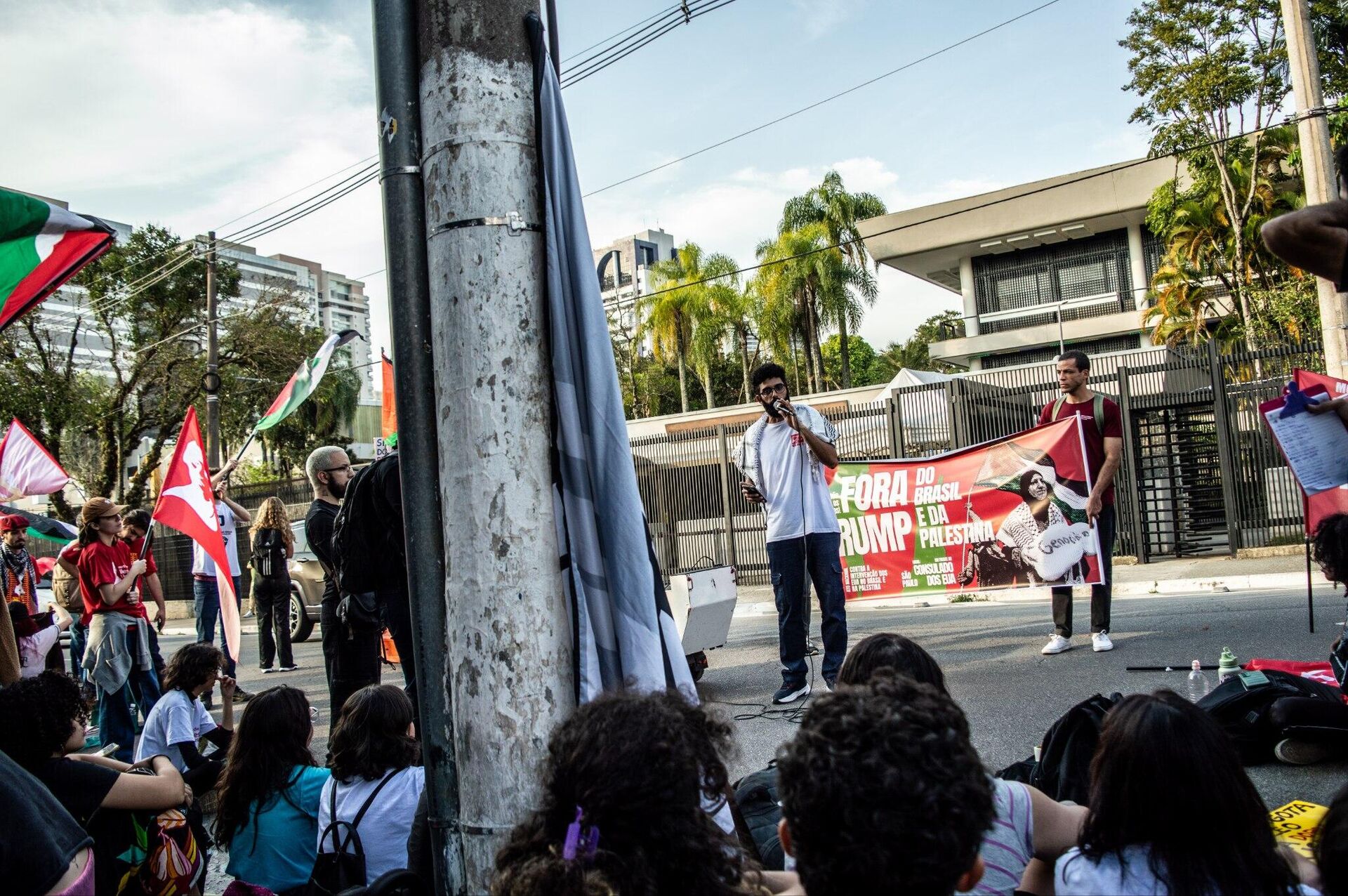 ‘Vigília’ em São Paulo protesta contra política dos EUA em Gaza ‘Vigília’ em São Paulo protesta contra política dos EUA em Gaza