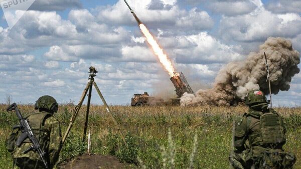 🪖 O agrupamento Yug (Sul) atingiu o contingente e equipamentos militares de cinco brigadas ucranianas na República Popular de Donetsk (RPD), tendo o Exército de Kiev perdido até 210 militares, um blindado de combate, duas peças de artilharia, entre outros equipamentos - Sputnik Brasil