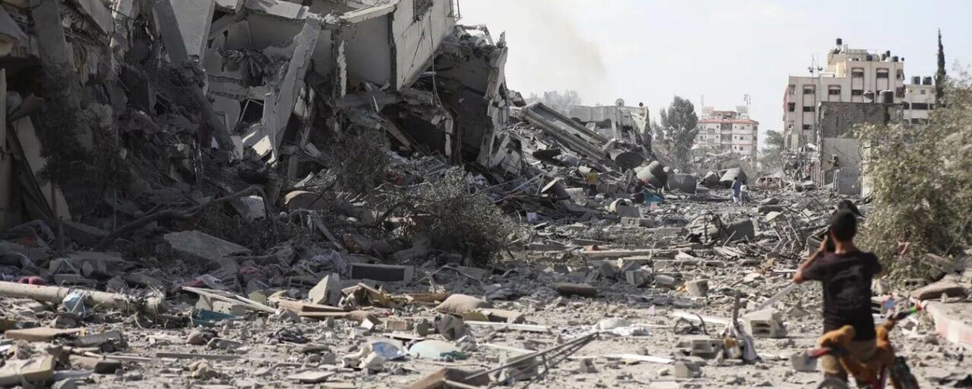 Mídia: Forças de Defesa de Israel lançam ofensiva a Gaza e controlam arredores da cidade - Sputnik Brasil, 1920, 04.09.2025