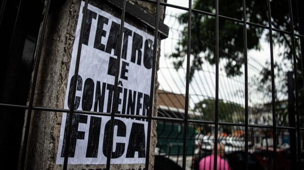 Teatro de Contêiner Mungunzá ocupa edifício no Centro de São Paulo desde 2017 e já conquistou reconhecimento internacional. Brasil, 20 de agosto de 2025 - Sputnik Brasil