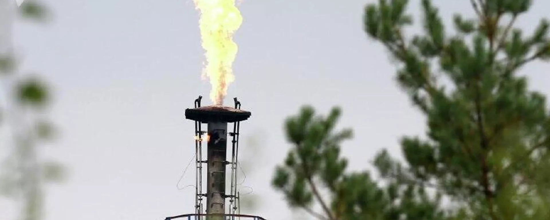 ‼ Oleoduto que fornece petróleo da Rússia à Hungria volta a ser atacado - Sputnik Brasil, 1920, 22.08.2025