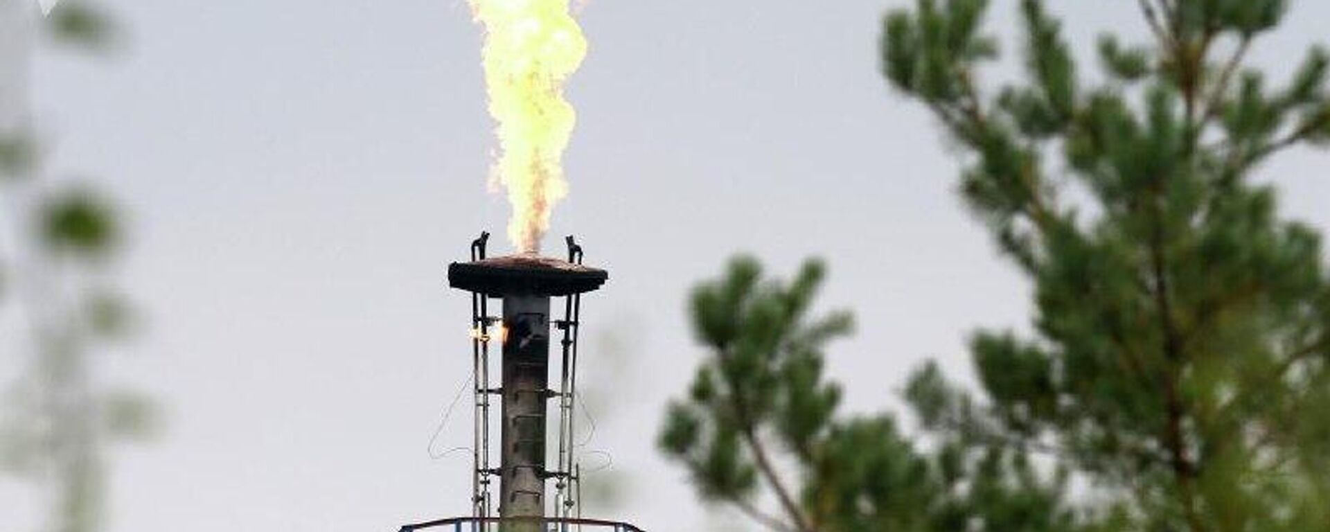 ‼ Oleoduto que fornece petróleo da Rússia à Hungria volta a ser atacado - Sputnik Brasil, 1920, 22.08.2025