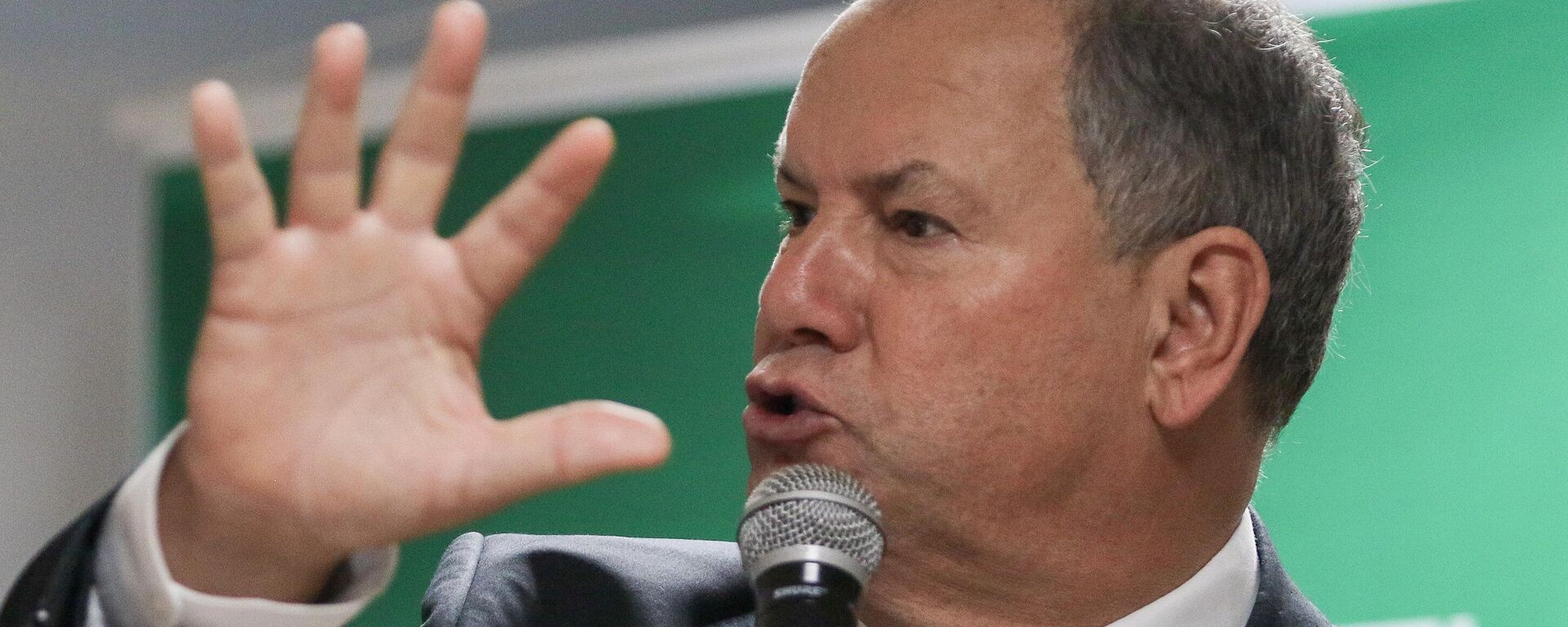 O presidente da FPBio Alceu Moreira (MDB/RS), durante abertura da 4ª Biodiesel Week, no Ministério da Agricultura - Sputnik Brasil, 1920, 22.08.2025