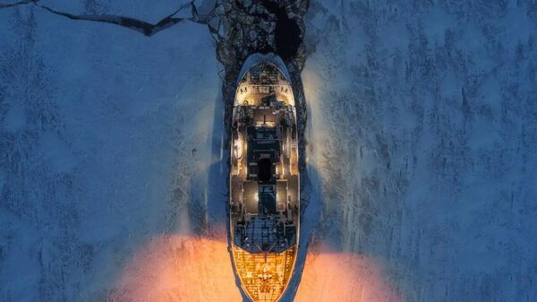 Pela primeira vez, mulher assume comando de quebra-gelo nuclear russo - Sputnik Brasil
