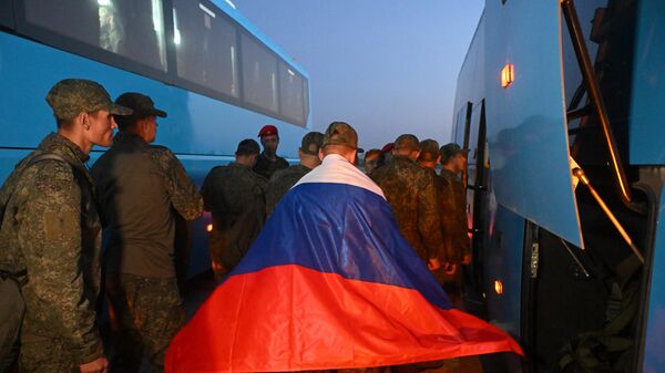 Troca de prisioneiros entre Rússia e Ucrânia segundo acordos alcançados em Istambul - Sputnik Brasil