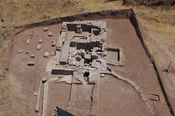 Sistema de aquecimento de piso descoberto em banho romano de 1.700 anos em Elazig, Turquia Sistema de aquecimento de piso descoberto em banho romano de 1.700 anos em Elazig, Turquia - Sputnik Brasil