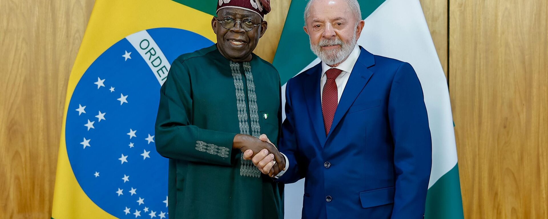 Os presidentes do Brasil, Luiz Inácio Lula da Silva, e da Nigéria, Bola Tinubu, em Brasília, Brasil, em 25 de agosto de 2025 Os presidentes do Brasil, Luiz Inácio Lula da Silva, e da Nigéria, Bola Tinubu, em Brasília, Brasil, em 25 de agosto de 2025 - Sputnik Brasil, 1920, 19.09.2025
