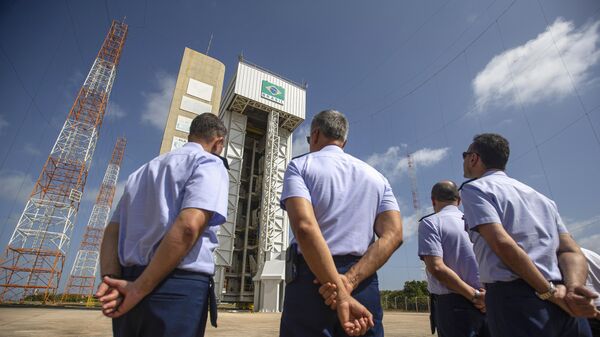 O Centro Espacial de Alcântara (CEA) é um espaçoporto da Agência Espacial Brasileira em Alcântara (MA). A base é operada pelo Comando da Aeronáutica da Força Aérea Brasileira - Sputnik Brasil