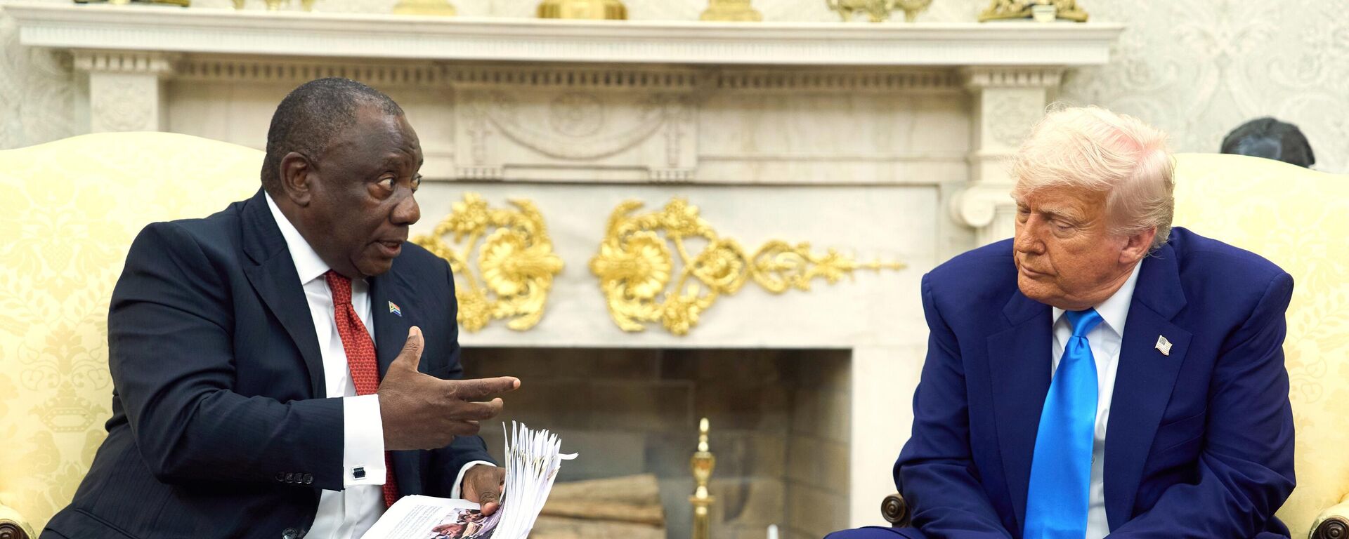O presidente da África do Sul, Cyril Ramaphosa (à esquerda), durante encontro com seu homólogo norte-americano, Donald Trump (à direita), na Casa Branca. Washington D.C., 21 de maio de 2025 - Sputnik Brasil, 1920, 01.09.2025