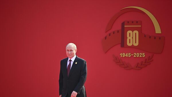 Putin participa de desfile do Dia da Vitória na China - Sputnik Brasil