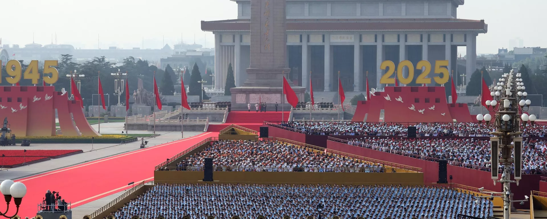 A China apresentou o míssil balístico intercontinental Dongfeng 5 (DF-5C) no desfile militar desta quarta-feira (3) em Pequim - Sputnik Brasil, 1920, 09.12.2025