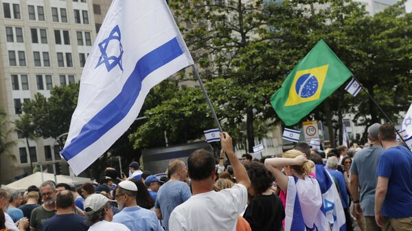 Comunidade judaica faz caminhada em apoio a Israel, pela orla de Copacabana, Rio de Janeiro, 15 de outubro de 2023 - Sputnik Brasil