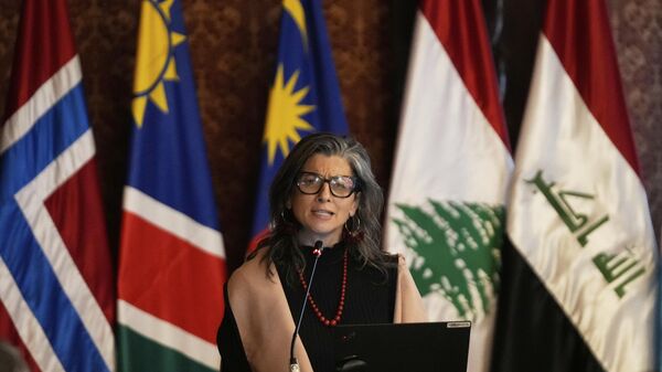 A relatora especial da ONU para os Territórios Palestinos Ocupados, Francesca Albanese, discursa durante uma conferência em Bogotá, Colômbia, em julho de 2025 - Sputnik Brasil