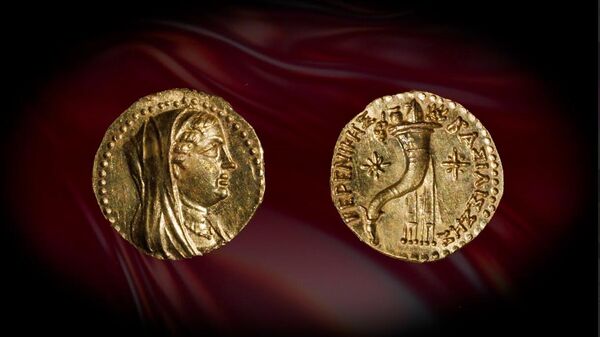 Arqueólogos encontram moeda de ouro de 2.200 anos no coração de Jerusalém - Sputnik Brasil
