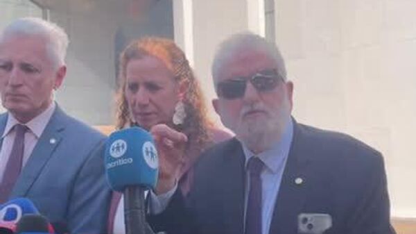 'Anistia só significa que o bolsonarismo não voltou para o bueiro', diz Ivan Valente à jornalistas - Sputnik Brasil