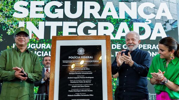 Lula, Petro e Maria José Pinto participam da inauguração do CCPI, em Manaus (AM). Brasil, 9 de setembro de 2025 - Sputnik Brasil