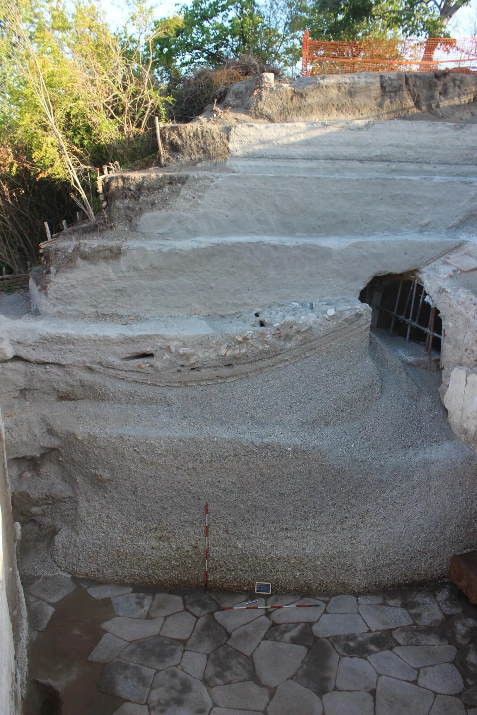 Estratigrafia em Pompeia - Sputnik Brasil, 1920, 12.09.2025
