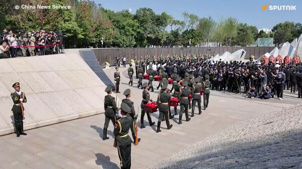 China enterra restos mortais de voluntários mortos na Guerra da Coreia (1950–1953) - Sputnik Brasil