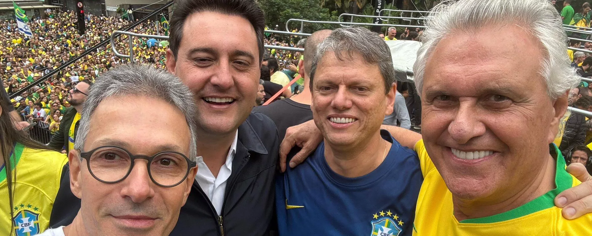Romeu Zema, Ratinho Jr., Tarcísio de Freitas e Ronaldo Caiado participam de ato pró-anistia em São Paulo. Brasil, 6 de abril de 2025 Romeu Zema, Ratinho Jr., Tarcísio de Freitas e Ronaldo Caiado participam de ato pró-anistia em São Paulo. Brasil, 6 de abril de 2025 - Sputnik Brasil, 1920, 15.09.2025