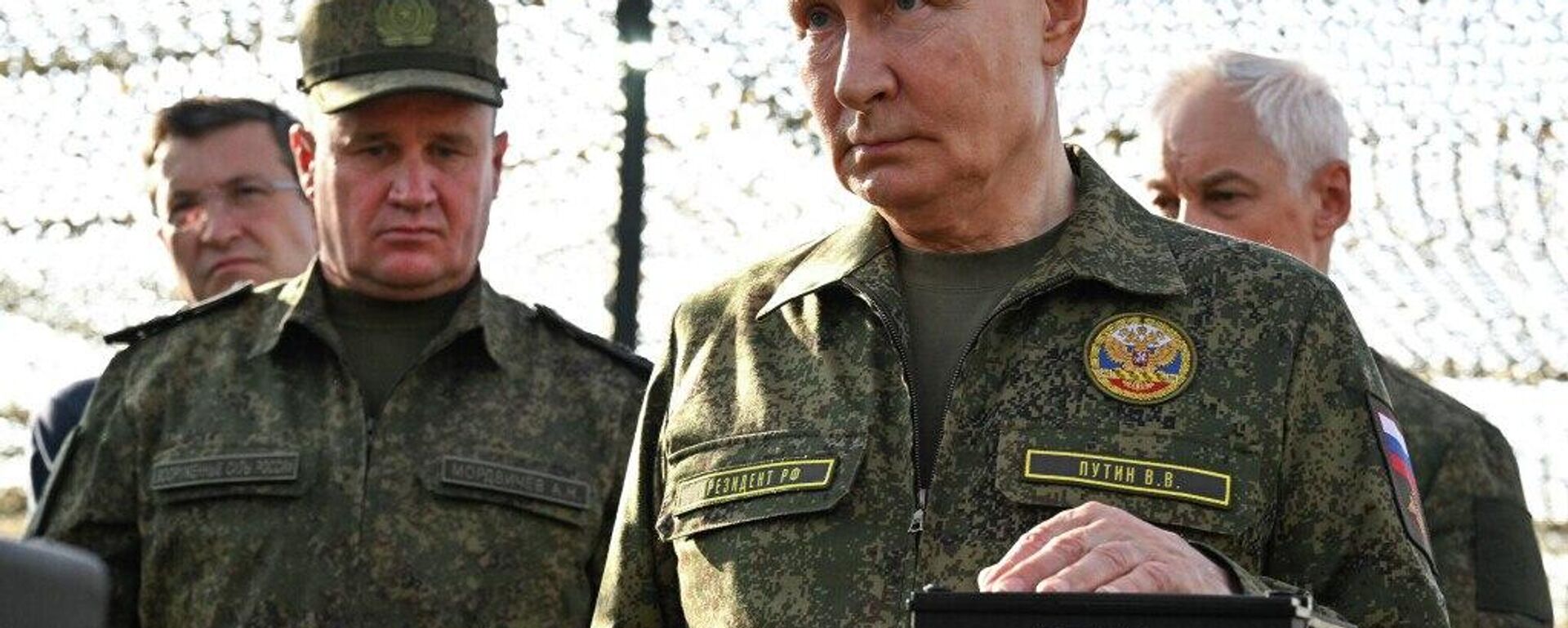 🪖 Exercícios Zapad-2025 mobilizam 100 mil militares e cerca de 10 mil equipamentos, diz Putin - Sputnik Brasil, 1920, 23.09.2025