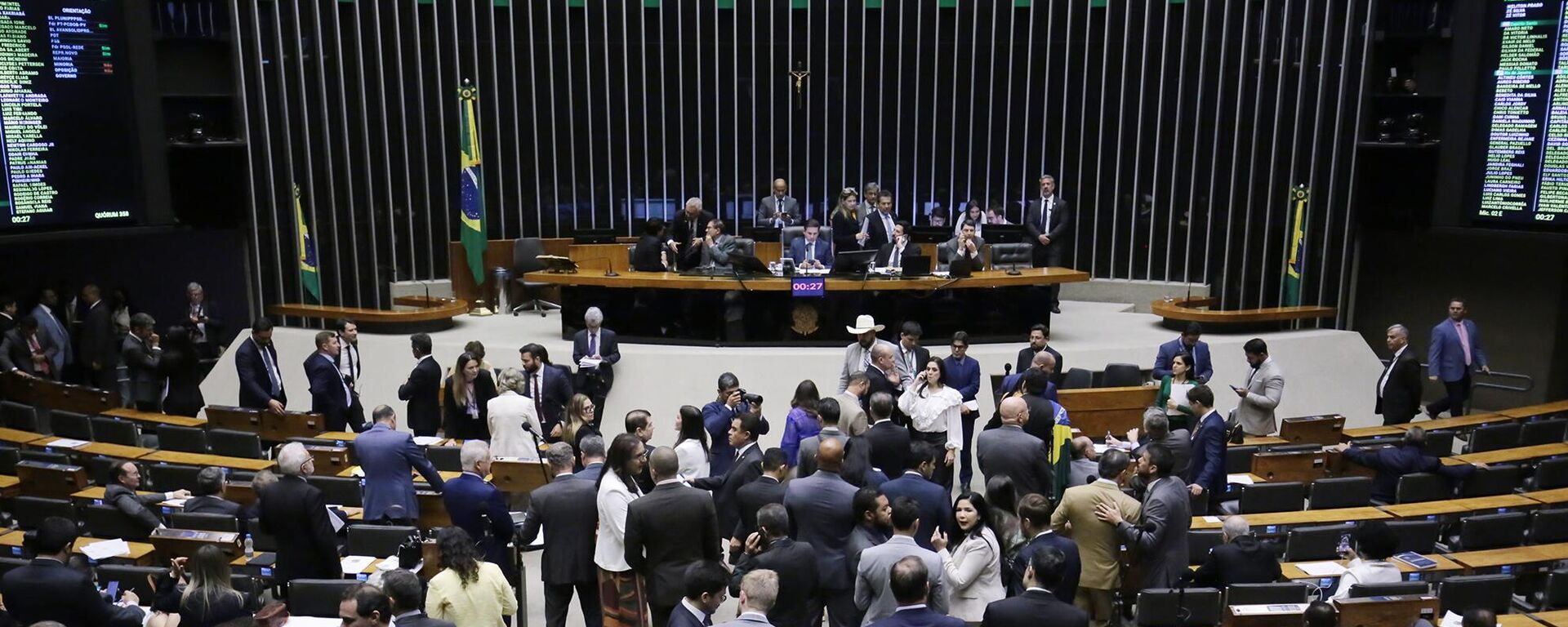 Deputados federais participam de discussão sobre a PEC da Blindagem, em Brasília (DF), em setembro de 2025 - Sputnik Brasil, 1920, 16.09.2025