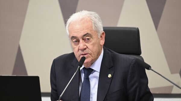 Otto Alencar (PSD-BA) participa de sessão da Comissão de Constituição, Justiça e Cidadania (CCJ) do Senado, em Brasília (DF), em 27 de agosto de 2025 - Sputnik Brasil
