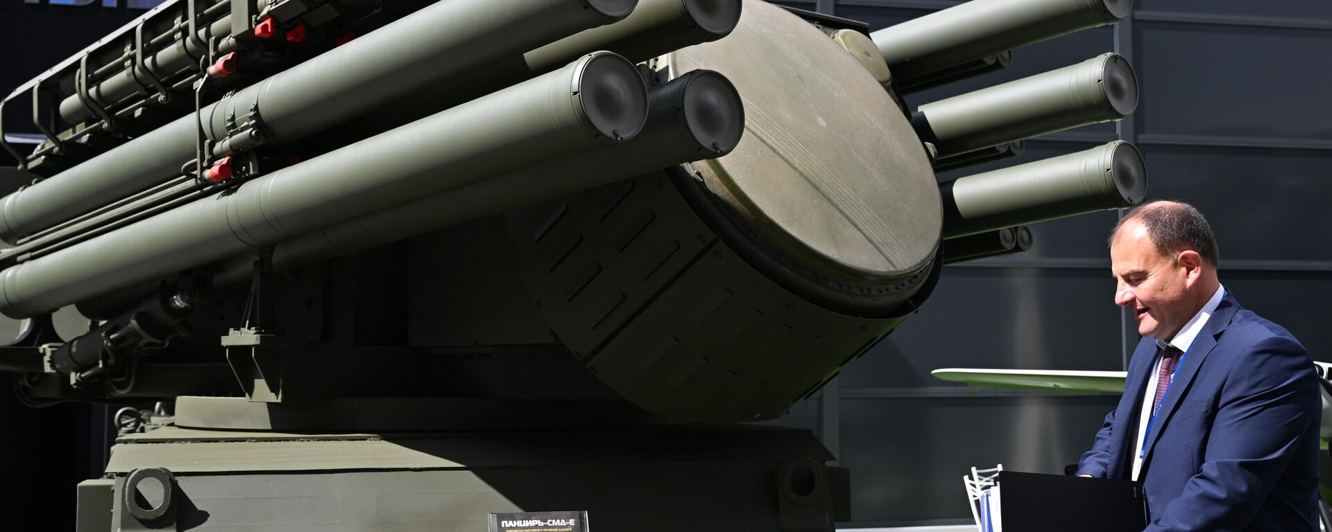 O sistema de mísseis antiaéreos Pantsir-SMD - Sputnik Brasil, 1920, 19.09.2025