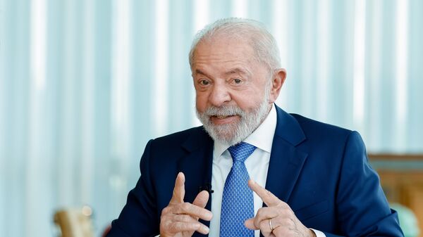 O presidente do Brasil, Luiz Inácio Lula da Silva, durante entrevista no Palácio da Alvorada, em Brasília (DF), em setembro de 2025 - Sputnik Brasil