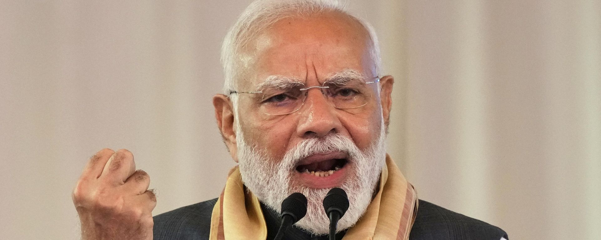 Narendra Modi discursa durante um comício em Mangaldoi, ao norte de Guwahati. Índia, 14 de setembro de 2025 - Sputnik Brasil, 1920, 13.09.2026