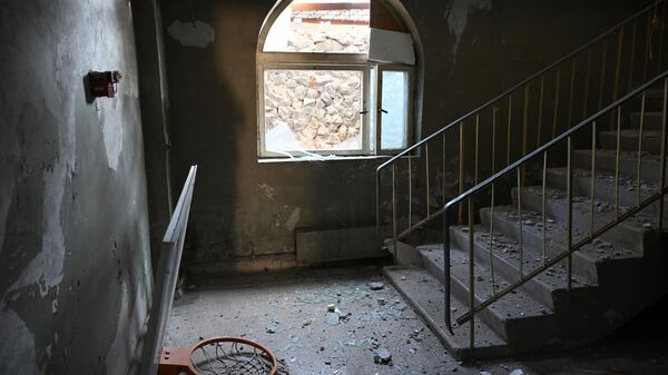 Veja as consequências do ataque ucraniano que destruiu uma escola na Crimeia - Sputnik Brasil