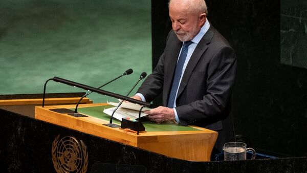 Luiz Inácio Lula da Silva, presidente do Brasil, discursa nas Nações Unidas, no âmbito da Conferência Internacional para a Solução Pacífica da Questão Palestina. Nova York, EUA, 22 de setembro de 2025 - Sputnik Brasil