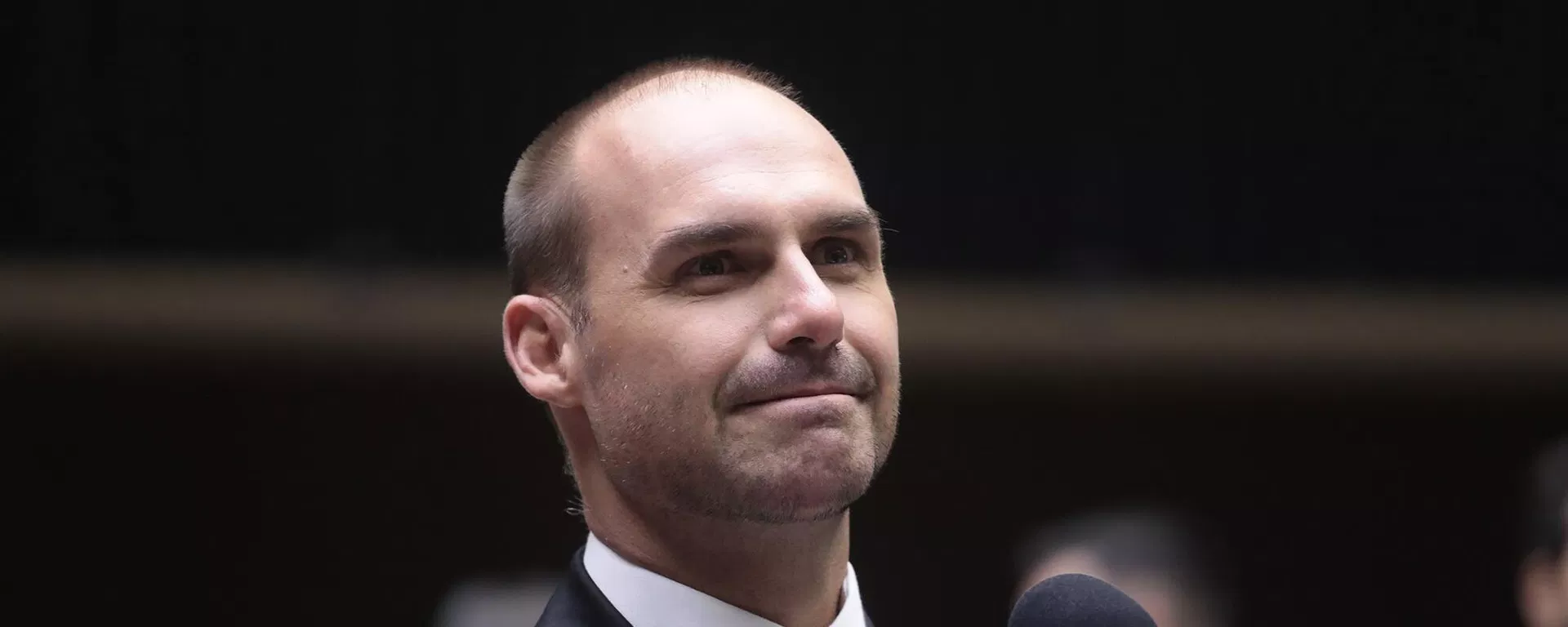 O deputado federal Eduardo Bolsonaro (PL-SP) durante sessão deliberativa do plenário da Câmara dos Deputados, em 4 de fevereiro de 2025 O deputado federal Eduardo Bolsonaro (PL-SP) durante sessão deliberativa do plenário da Câmara dos Deputados, em 4 de fevereiro de 2025 - Sputnik Brasil, 1920, 31.10.2025