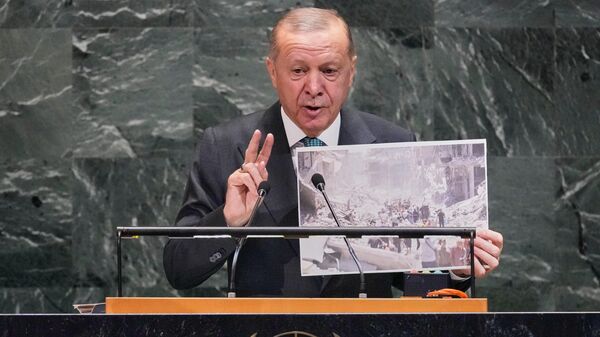 O presidente da Turquia, Recep Tayyip Erdogan, discursa na 80ª sessão da Assembleia Geral das Nações Unidas, em 23 de setembro de 2025 - Sputnik Brasil