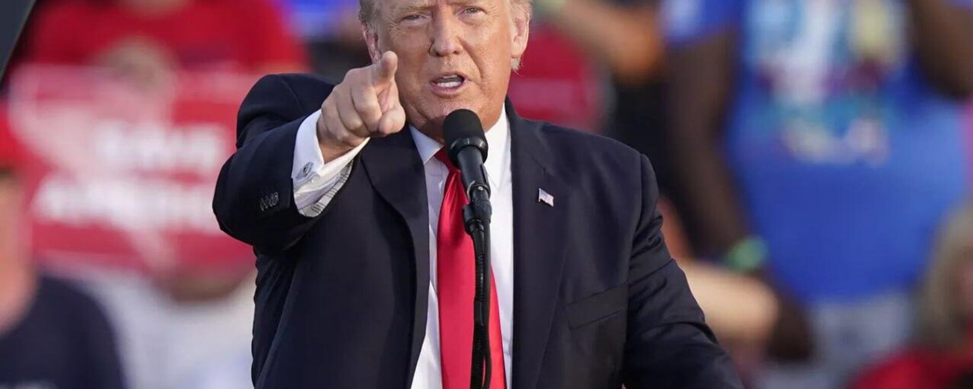 ‼ Trump diz que continuará a fornecer armas à OTAN para que ela possa 'fazer o que quiser com elas' - Sputnik Brasil, 1920, 23.09.2025