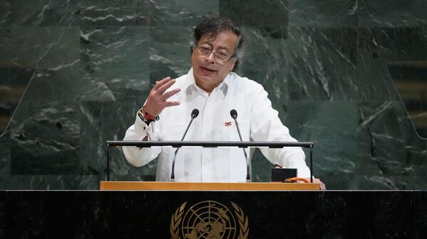 O presidente da Colômbia, Gustavo Petro, durante discurso na Assembleia Geral das Nações Unidas (AGNU), em Nova York, Estados Unidos, em setembro de 2025 - Sputnik Brasil