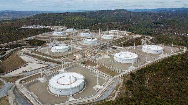 Instalação de armazenamento de petróleo do Consórcio do Oleoduto do Cáspio na região de Krasnodar, na Rússia - Sputnik Brasil