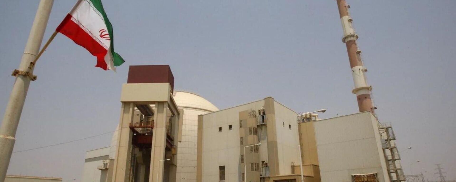 Irã e Rússia assinam acordo de US$ 25 bi de construção de usinas nucleares - Sputnik Brasil, 1920, 26.09.2025