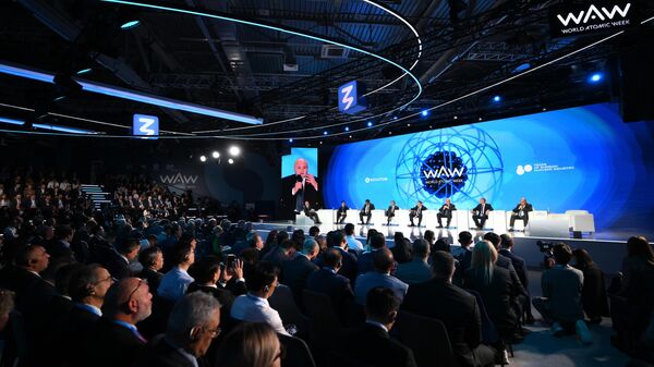 Sessão plenária Tudo Começa com o Átomo, no fórum internacional Semana Atômica Mundial, na Rússia, em setembro de 2025 - Sputnik Brasil