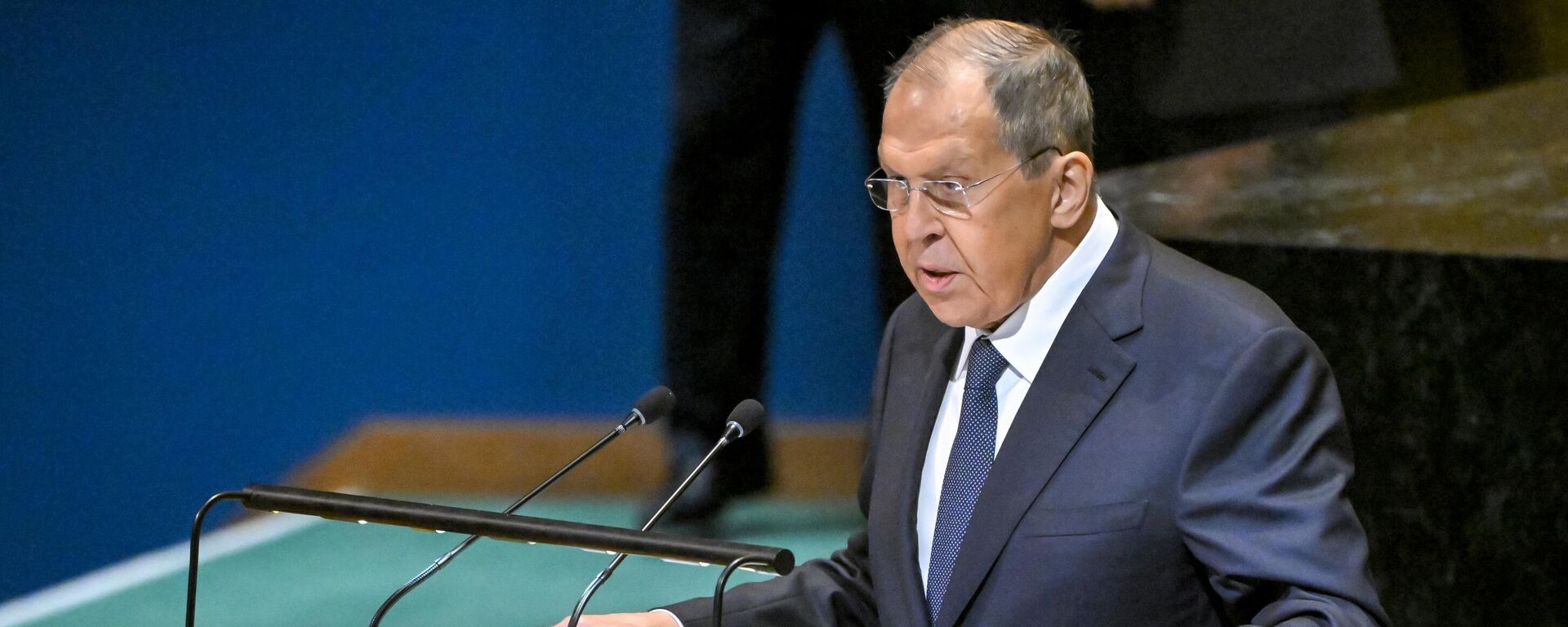 O ministro das Relações Exteriores da Federação Russa, Serguei Lavrov, discursa durante a reunião realizada no âmbito da Semana de Alto Nível da 80ª Sessão da Assembleia Geral da ONU, em Nova Iorque. - Sputnik Brasil, 1920, 27.09.2025