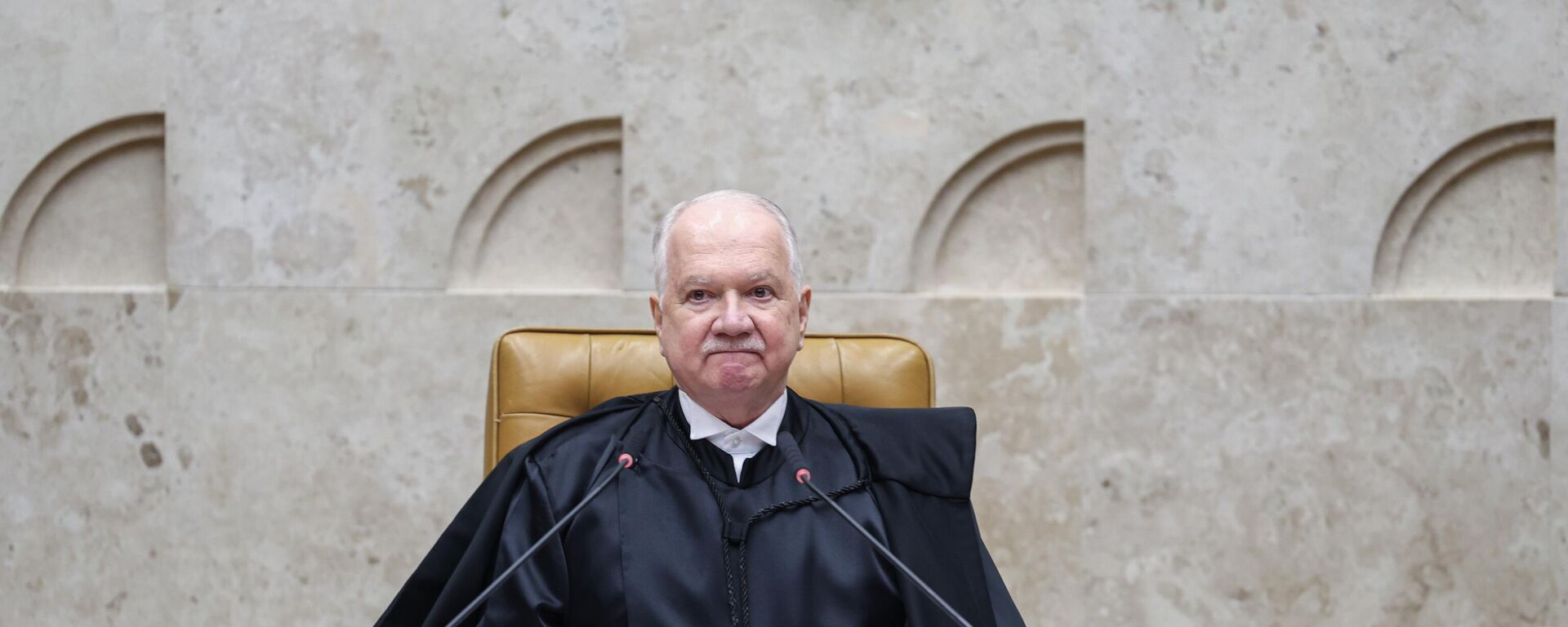 O novo presidente do Supremo Tribunal Federal, Edson Fachin, discursa durante posse em Brasília. 29 de setembro de 2025 - Sputnik Brasil, 1920, 27.01.2026