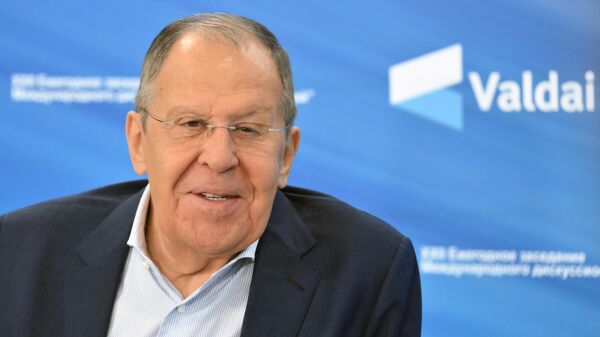 O chanceler russo, Sergei Lavrov, às margens de reunião do Clube Valdai de Discussões Internacionais - Sputnik Brasil