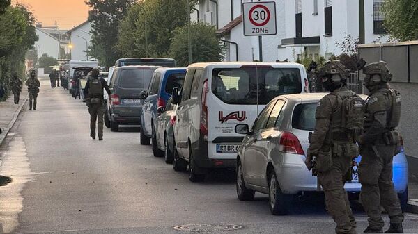 Polícia alemã realiza operação de grande escala devido a tiroteio e explosão em Munique - Sputnik Brasil